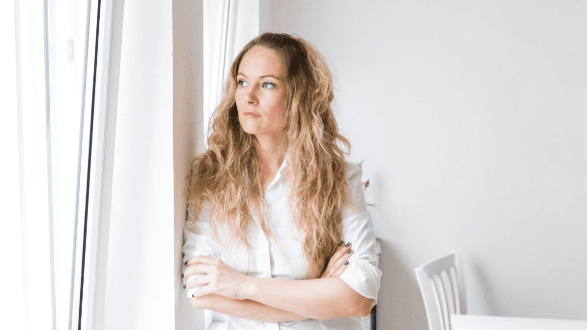 Счастливая женщина, символ личного счастья и благополучия